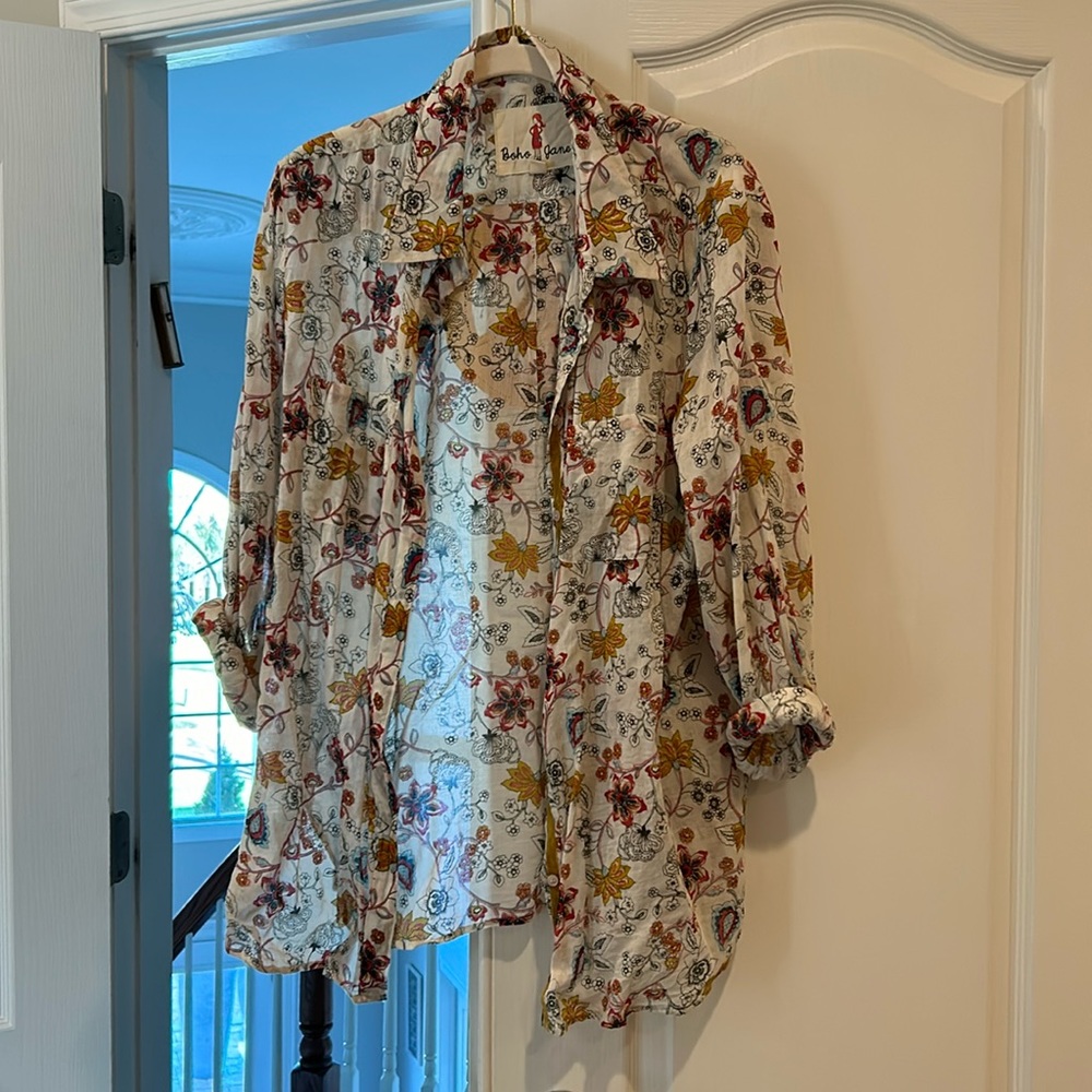 Beautiful light weight, hand made peace sign button up